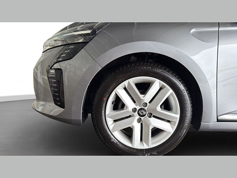 2024 Benzin Otomatik Renault Clio Gri Kemal Tepretoğulları Otomotiv Sanayi Ve Tic. A.Ş.