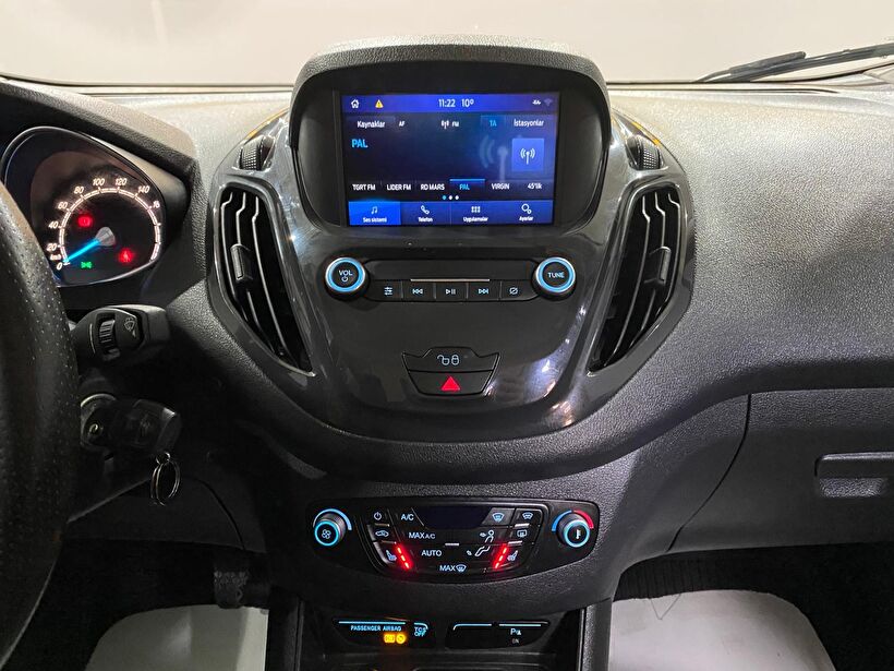 2022 Dizel Manuel Ford Tourneo Courier Kırmızı Gürel Tasarım Aksesuar Otomotiv San. Tic. Ltd. Şti.