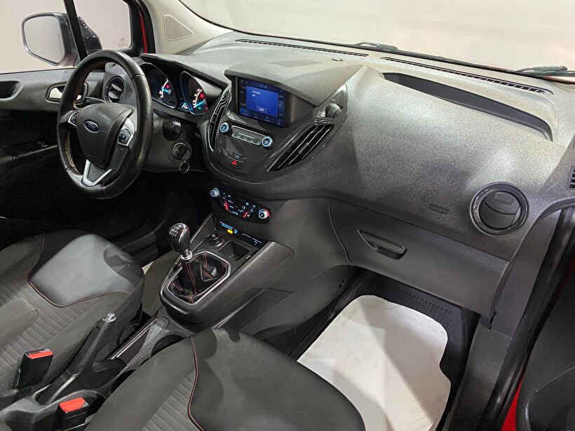 2022 Dizel Manuel Ford Tourneo Courier Kırmızı Gürel Tasarım Aksesuar Otomotiv San. Tic. Ltd. Şti.