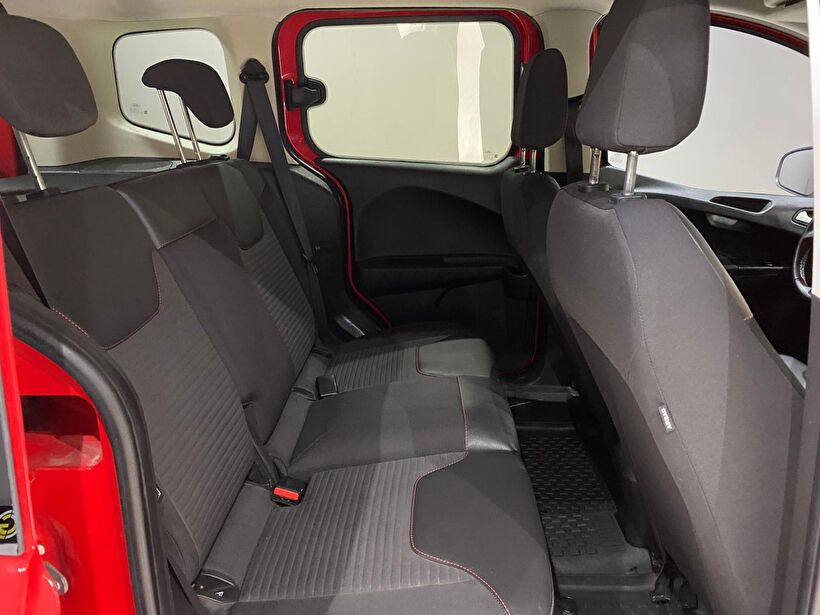 2022 Dizel Manuel Ford Tourneo Courier Kırmızı Gürel Tasarım Aksesuar Otomotiv San. Tic. Ltd. Şti.