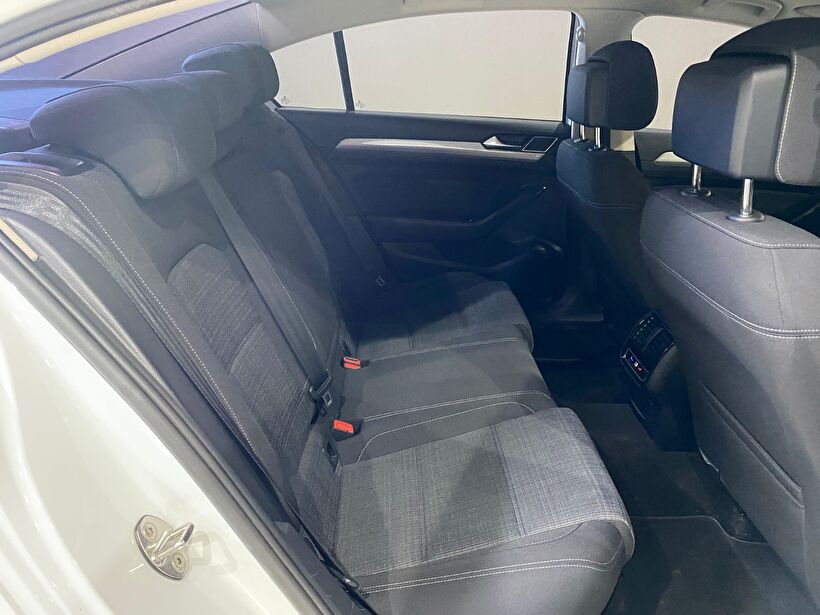 2022 Benzin Otomatik Volkswagen Passat Beyaz Gürel Tasarım Aksesuar Otomotiv San. Tic. Ltd. Şti.