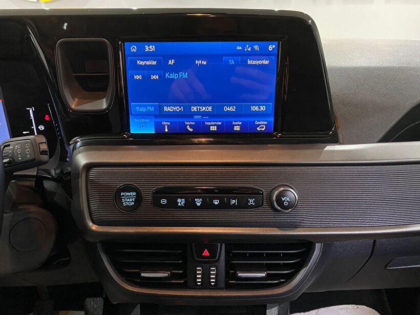 2025 Dizel Manuel Ford Tourneo Courier Gri Gürel Tasarım Aksesuar Otomotiv San. Tic. Ltd. Şti.