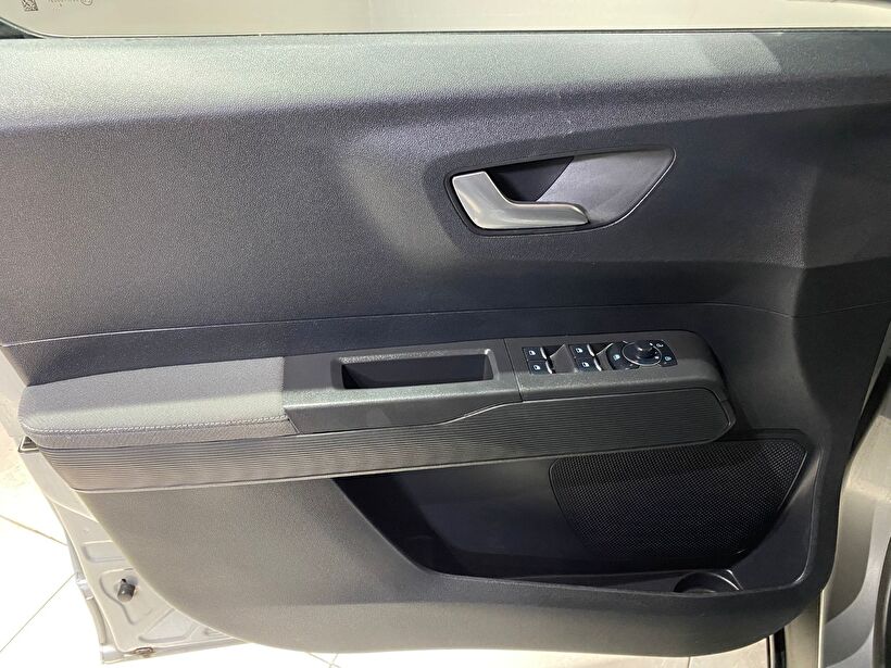 2025 Dizel Manuel Ford Tourneo Courier Gri Gürel Tasarım Aksesuar Otomotiv San. Tic. Ltd. Şti.