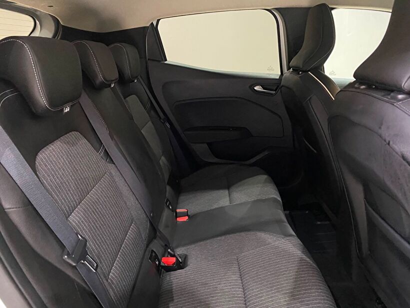 2023 Benzin Otomatik Renault Clio Beyaz Gürel Tasarım Aksesuar Otomotiv San. Tic. Ltd. Şti.