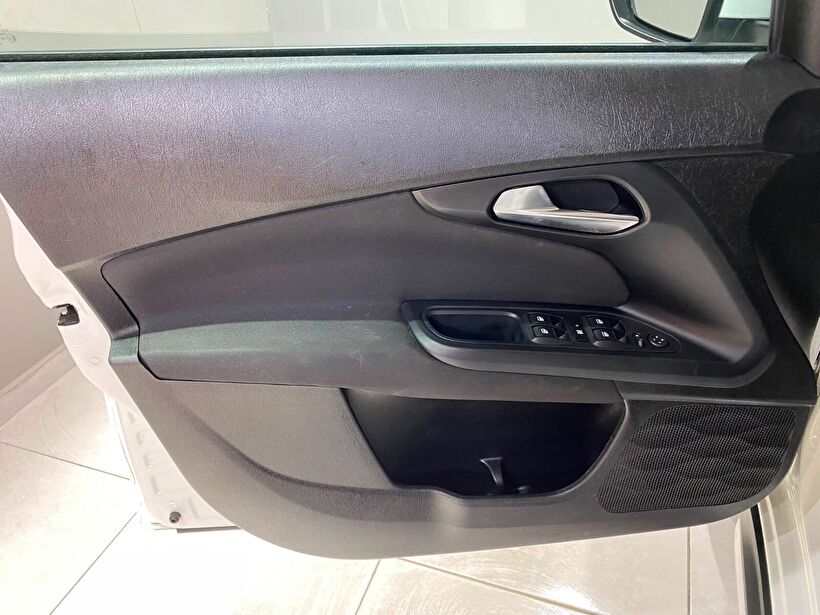 2024 Dizel Otomatik Fiat Egea Cross Beyaz Gürel Tasarım Aksesuar Otomotiv San. Tic. Ltd. Şti.
