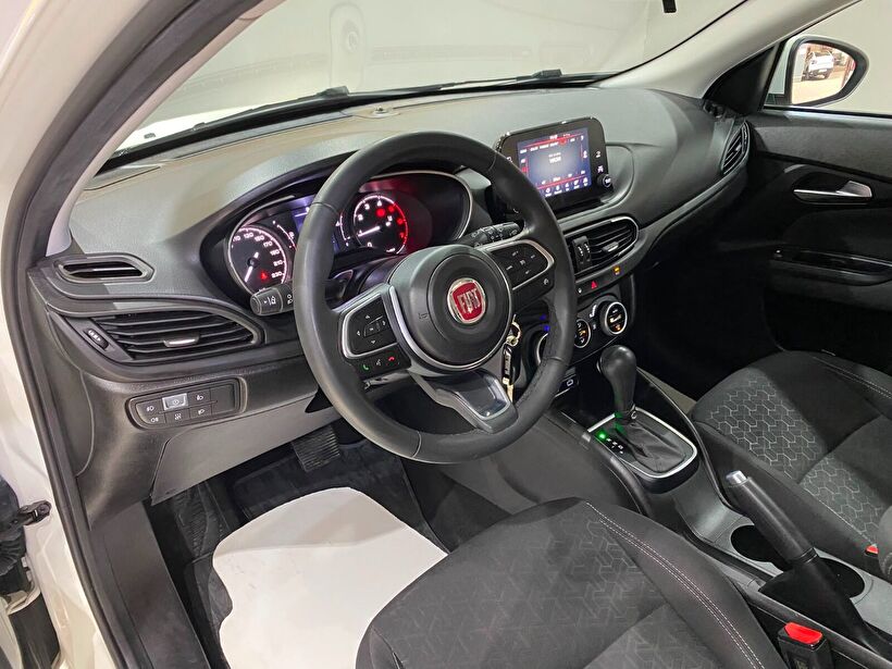 2024 Dizel Otomatik Fiat Egea Cross Beyaz Gürel Tasarım Aksesuar Otomotiv San. Tic. Ltd. Şti.