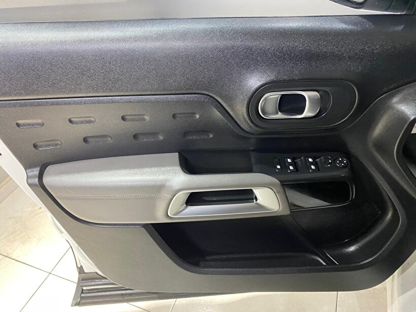 2020 Benzin Otomatik Citroen C5 AirCross Beyaz Gürel Tasarım Aksesuar Otomotiv San. Tic. Ltd. Şti.