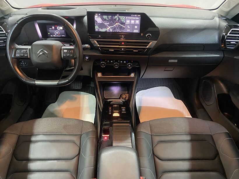 2024 Benzin Otomatik Citroen C4 X Kırmızı Gürel Tasarım Aksesuar Otomotiv San. Tic. Ltd. Şti.