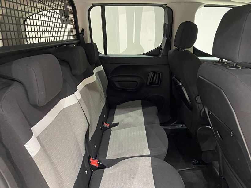 2025 Dizel Otomatik Citroen Berlingo Beyaz Gürel Tasarım Aksesuar Otomotiv San. Tic. Ltd. Şti.