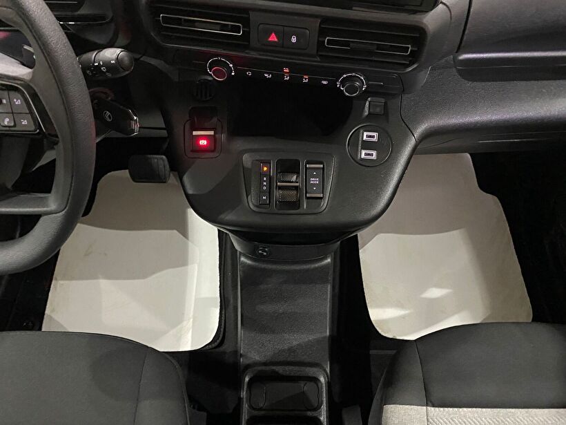 2025 Dizel Otomatik Citroen Berlingo Beyaz Gürel Tasarım Aksesuar Otomotiv San. Tic. Ltd. Şti.