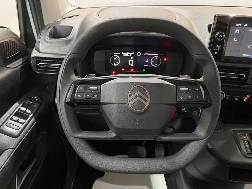 2025 Dizel Otomatik Citroen Berlingo Beyaz Gürel Tasarım Aksesuar Otomotiv San. Tic. Ltd. Şti.