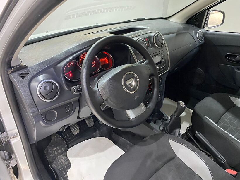 2015 Dizel Manuel Dacia Sandero Gri Gürel Tasarım Aksesuar Otomotiv San. Tic. Ltd. Şti.