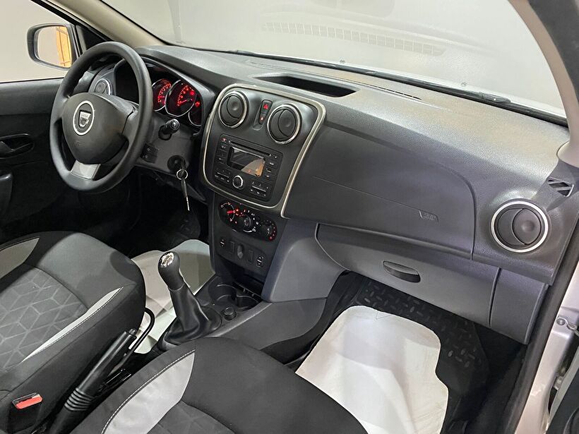 2015 Dizel Manuel Dacia Sandero Gri Gürel Tasarım Aksesuar Otomotiv San. Tic. Ltd. Şti.