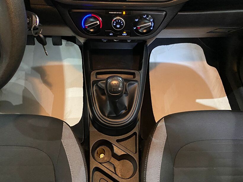 2023 Benzin Manuel Hyundai i10 Kırmızı Gürel Tasarım Aksesuar Otomotiv San. Tic. Ltd. Şti.