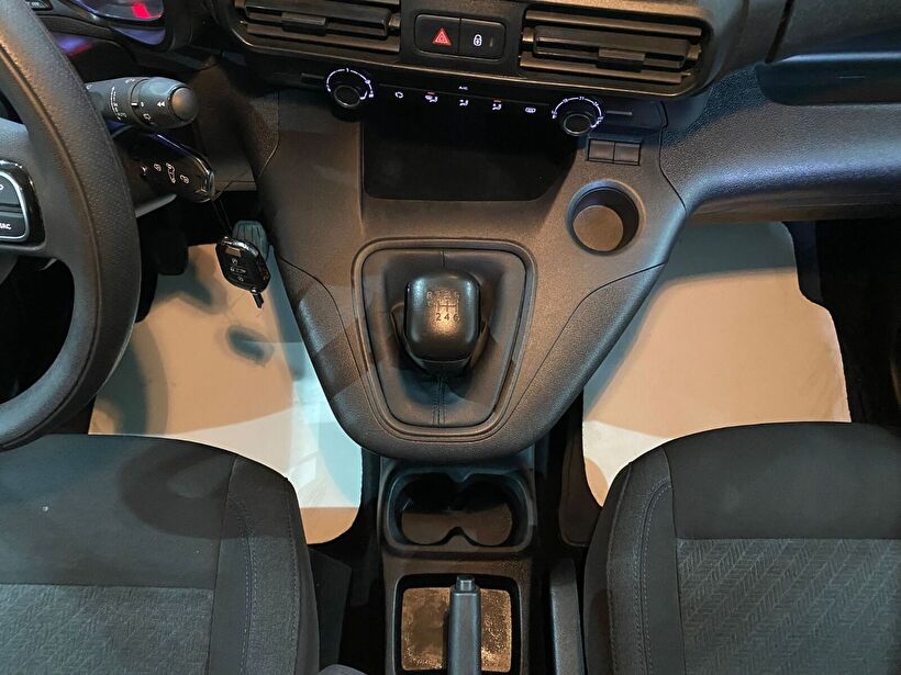 2024 Dizel Manuel Fiat Doblo Combi Beyaz Gürel Tasarım Aksesuar Otomotiv San. Tic. Ltd. Şti.