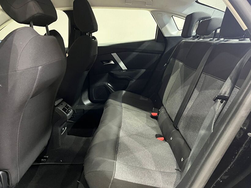 2024 Benzin Otomatik Citroen C4 X Siyah Gürel Tasarım Aksesuar Otomotiv San. Tic. Ltd. Şti.