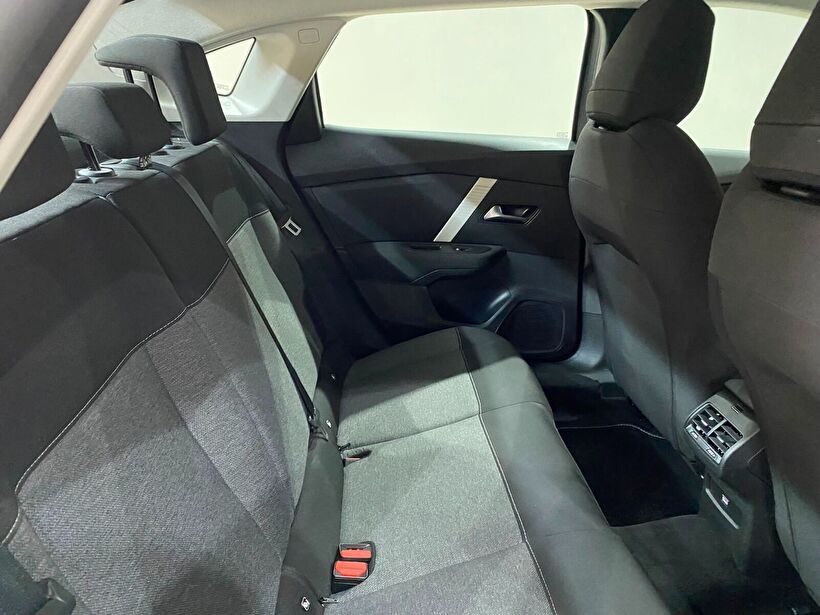 2025 Benzin Otomatik Citroen C4 X Gri Gürel Tasarım Aksesuar Otomotiv San. Tic. Ltd. Şti.