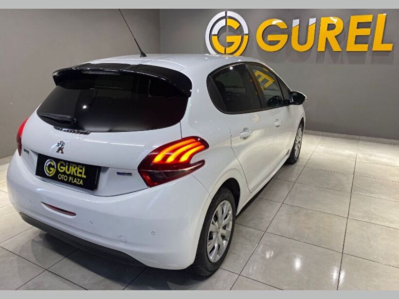 2017 Benzin Otomatik Peugeot 208 Beyaz Gürel Tasarım Aksesuar Otomotiv San. Tic. Ltd. Şti.