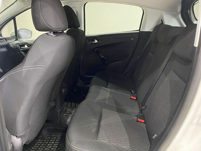 2017 Benzin Otomatik Peugeot 208 Beyaz Gürel Tasarım Aksesuar Otomotiv San. Tic. Ltd. Şti.
