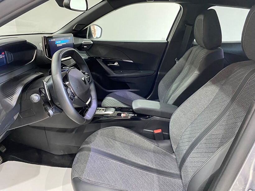 2025 Benzin Otomatik Peugeot 2008 Gri Gürel Tasarım Aksesuar Otomotiv San. Tic. Ltd. Şti.