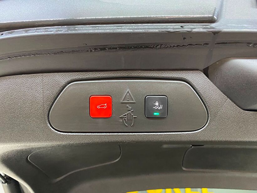 2023 Dizel Otomatik Opel Grandland Siyah Gürel Tasarım Aksesuar Otomotiv San. Tic. Ltd. Şti.