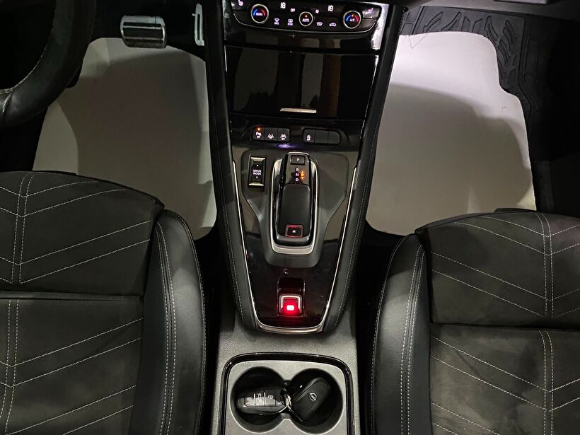 2023 Dizel Otomatik Opel Grandland Siyah Gürel Tasarım Aksesuar Otomotiv San. Tic. Ltd. Şti.