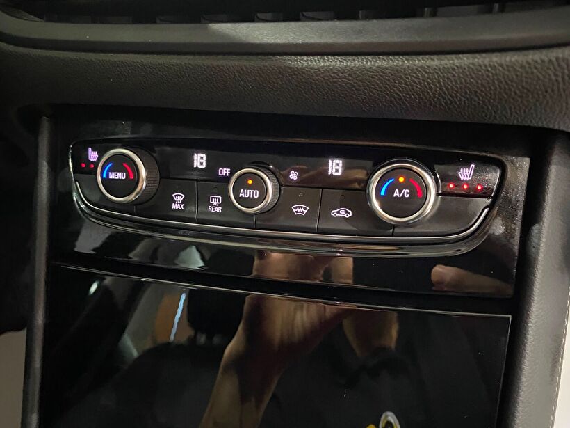 2023 Dizel Otomatik Opel Grandland Siyah Gürel Tasarım Aksesuar Otomotiv San. Tic. Ltd. Şti.