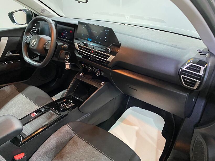 2025 Benzin Otomatik Citroen C4 X Gri Gürel Tasarım Aksesuar Otomotiv San. Tic. Ltd. Şti.