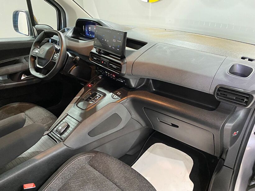 2025 Dizel Otomatik Peugeot Rifter Gri Gürel Tasarım Aksesuar Otomotiv San. Tic. Ltd. Şti.