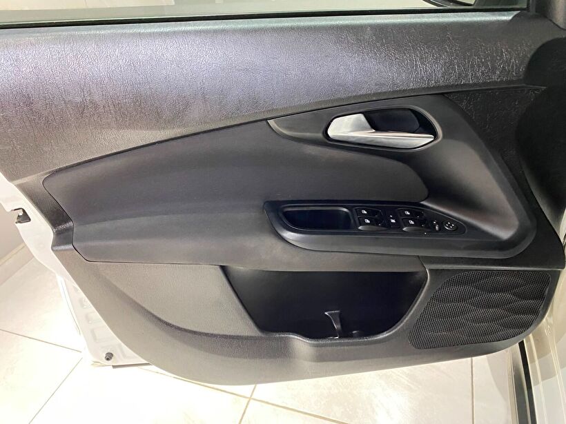 2022 Benzin Manuel Fiat Egea Cross Beyaz Gürel Tasarım Aksesuar Otomotiv San. Tic. Ltd. Şti.