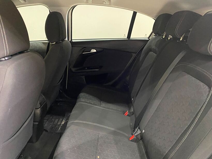 2022 Benzin Manuel Fiat Egea Cross Beyaz Gürel Tasarım Aksesuar Otomotiv San. Tic. Ltd. Şti.