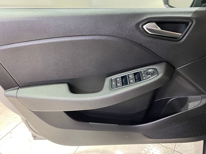 2023 Benzin Otomatik Renault Clio Gri Gürel Tasarım Aksesuar Otomotiv San. Tic. Ltd. Şti.