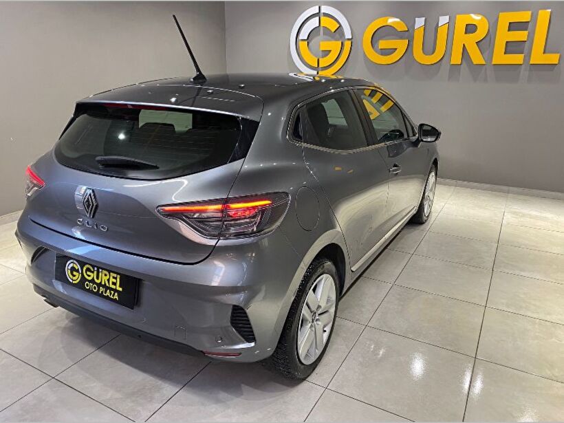 2023 Benzin Otomatik Renault Clio Gri Gürel Tasarım Aksesuar Otomotiv San. Tic. Ltd. Şti.