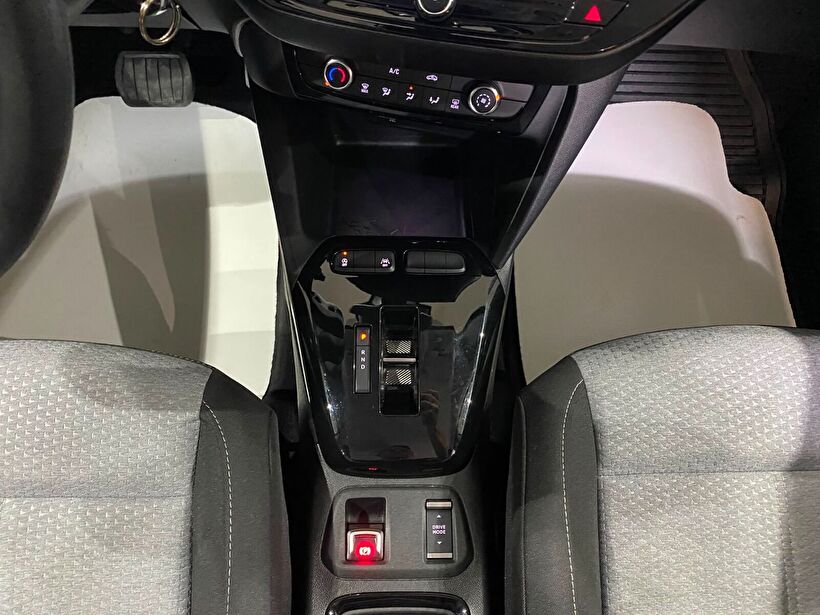 2025 Benzin Otomatik Opel Corsa Gri Gürel Tasarım Aksesuar Otomotiv San. Tic. Ltd. Şti.