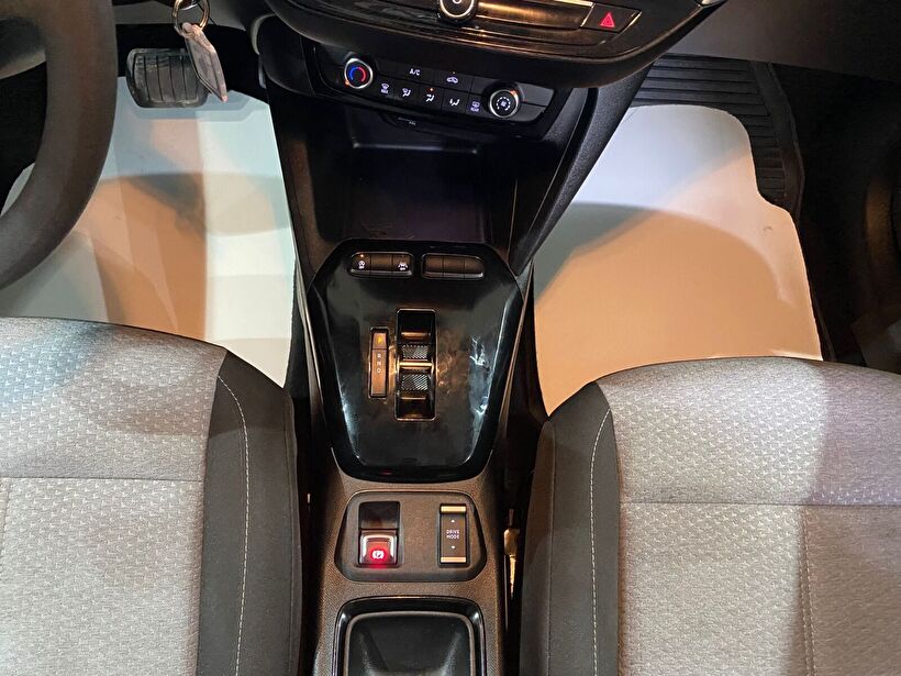 2025 Benzin Otomatik Opel Corsa Beyaz Gürel Tasarım Aksesuar Otomotiv San. Tic. Ltd. Şti.