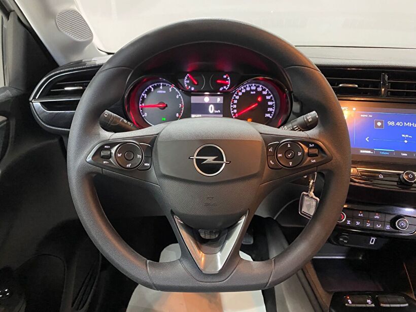 2025 Benzin Otomatik Opel Corsa Beyaz Gürel Tasarım Aksesuar Otomotiv San. Tic. Ltd. Şti.