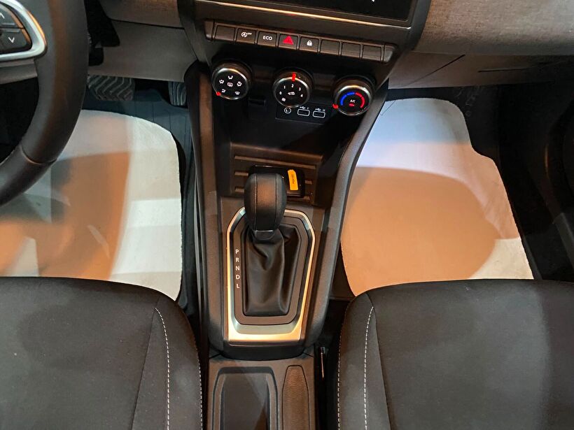 2025 Benzin Otomatik Renault Clio Gri Gürel Tasarım Aksesuar Otomotiv San. Tic. Ltd. Şti.