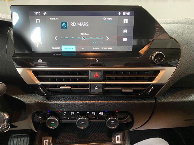 2024 Benzin Otomatik Citroen C4 X Siyah Gürel Tasarım Aksesuar Otomotiv San. Tic. Ltd. Şti.