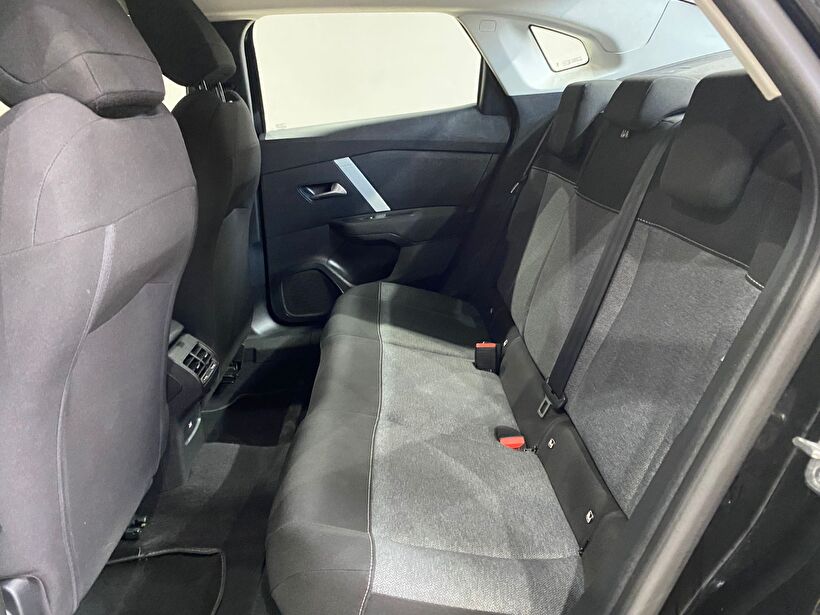 2024 Benzin Otomatik Citroen C4 X Siyah Gürel Tasarım Aksesuar Otomotiv San. Tic. Ltd. Şti.