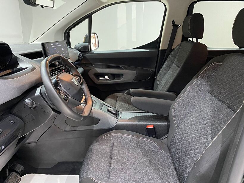 2025 Dizel Otomatik Peugeot Rifter Siyah Gürel Tasarım Aksesuar Otomotiv San. Tic. Ltd. Şti.