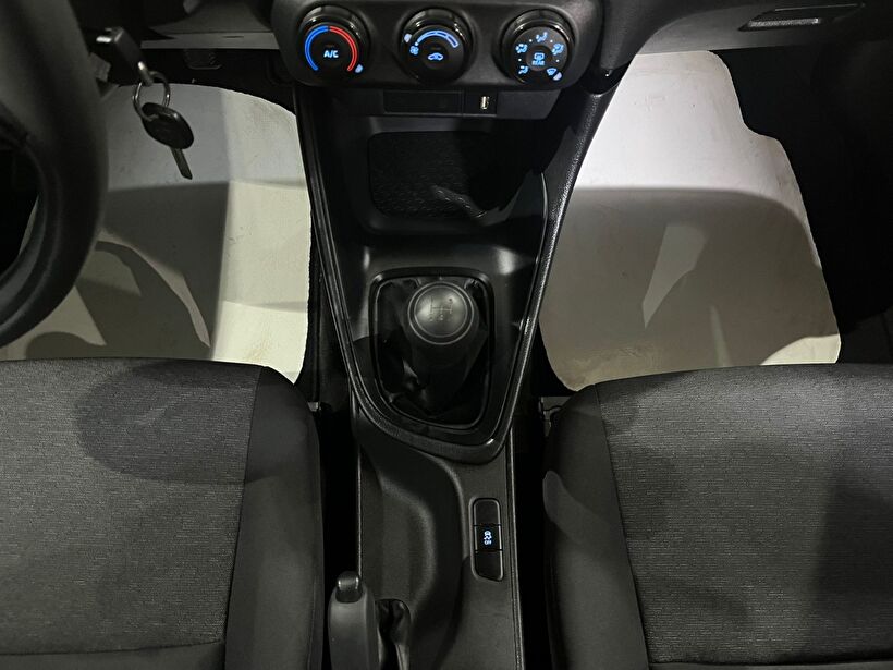 2021 Benzin Manuel Toyota Yaris Gri Gürel Tasarım Aksesuar Otomotiv San. Tic. Ltd. Şti.