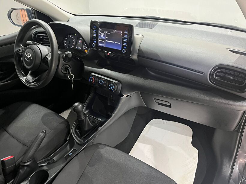 2021 Benzin Manuel Toyota Yaris Gri Gürel Tasarım Aksesuar Otomotiv San. Tic. Ltd. Şti.