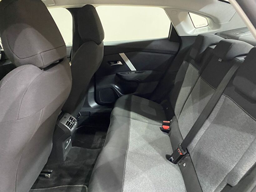2025 Benzin Otomatik Citroen C4 X Gri Gürel Tasarım Aksesuar Otomotiv San. Tic. Ltd. Şti.