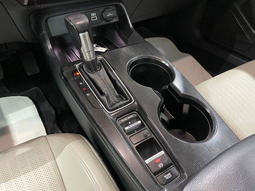 2023 Benzin + LPG Otomatik Honda Civic Siyah Gürel Tasarım Aksesuar Otomotiv San. Tic. Ltd. Şti.