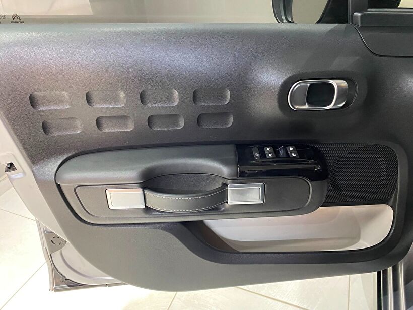 2023 Benzin Otomatik Citroen C3 Gri Gürel Tasarım Aksesuar Otomotiv San. Tic. Ltd. Şti.