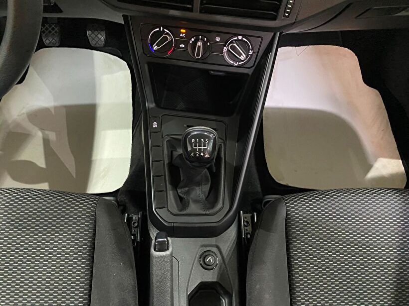 2024 Benzin Manuel Volkswagen Polo Beyaz Gürel Tasarım Aksesuar Otomotiv San. Tic. Ltd. Şti.
