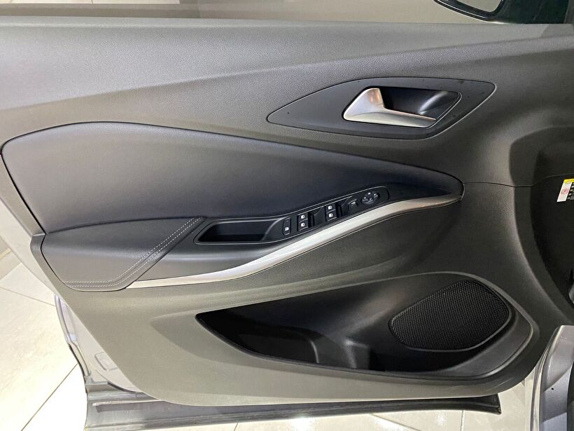 2023 Benzin Otomatik Opel Grandland Gri Gürel Tasarım Aksesuar Otomotiv San. Tic. Ltd. Şti.