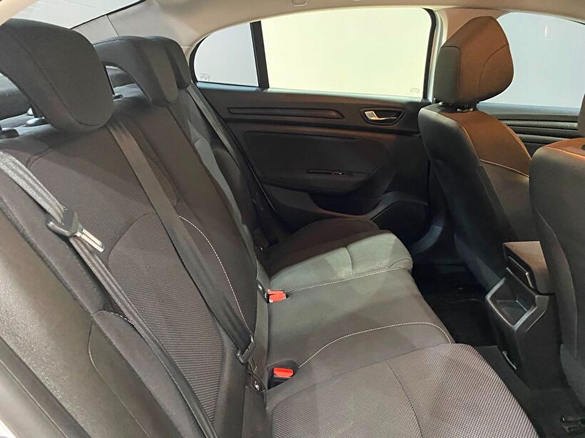 2021 Benzin Otomatik Renault Megane Beyaz Gürel Tasarım Aksesuar Otomotiv San. Tic. Ltd. Şti.
