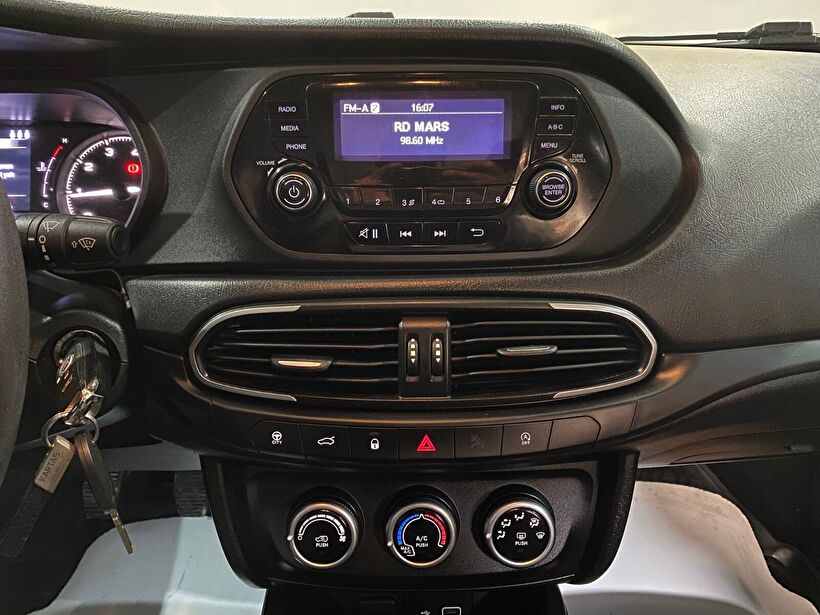 2022 Dizel Manuel Fiat Egea Beyaz Gürel Tasarım Aksesuar Otomotiv San. Tic. Ltd. Şti.