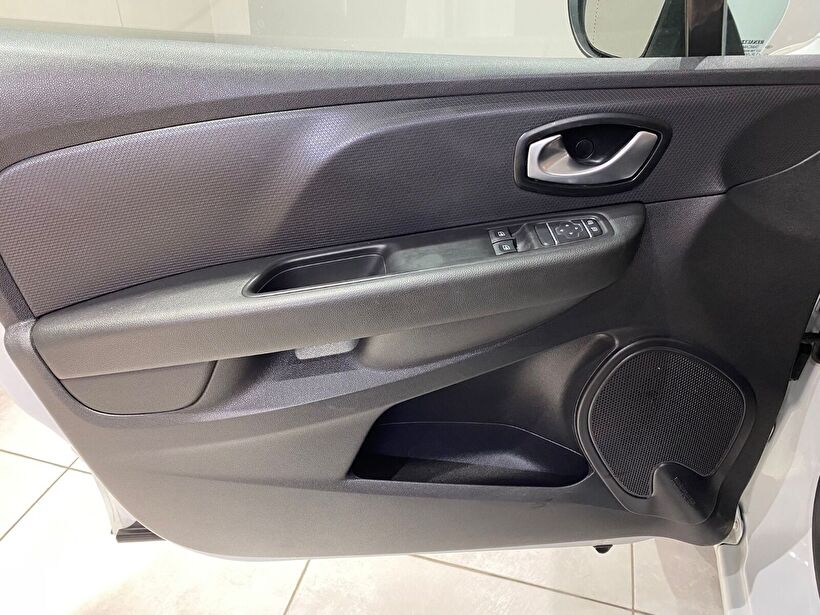 2019 Dizel Manuel Renault Clio Beyaz Gürel Tasarım Aksesuar Otomotiv San. Tic. Ltd. Şti.